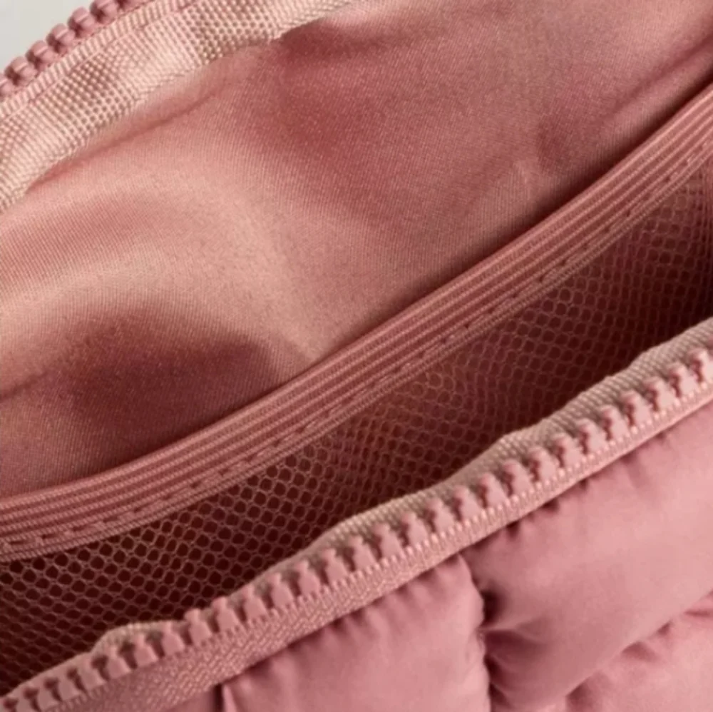 🎉HP🎉 Quilted Belt Bag (torrid) - Picture 4 of 4
